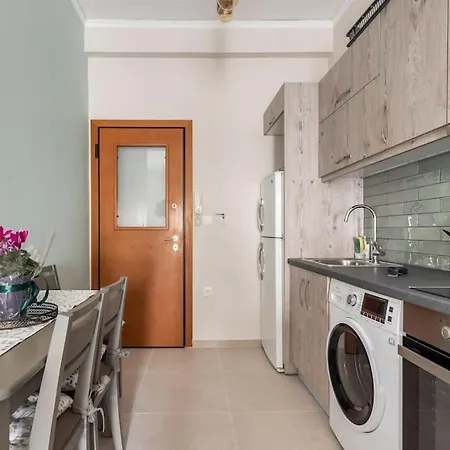 Acropolis View Apartment *